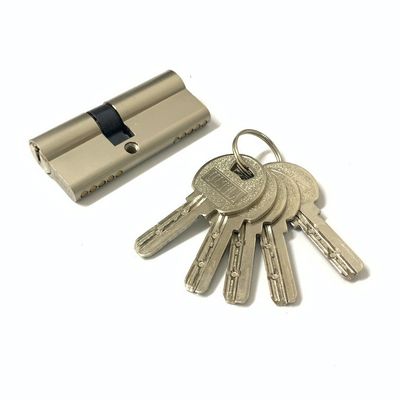 Dimensioni personalizzate cilindro a doppia serratura Lega di zinco Euro cilindro 70 mm con chiave in ottone o in ferro